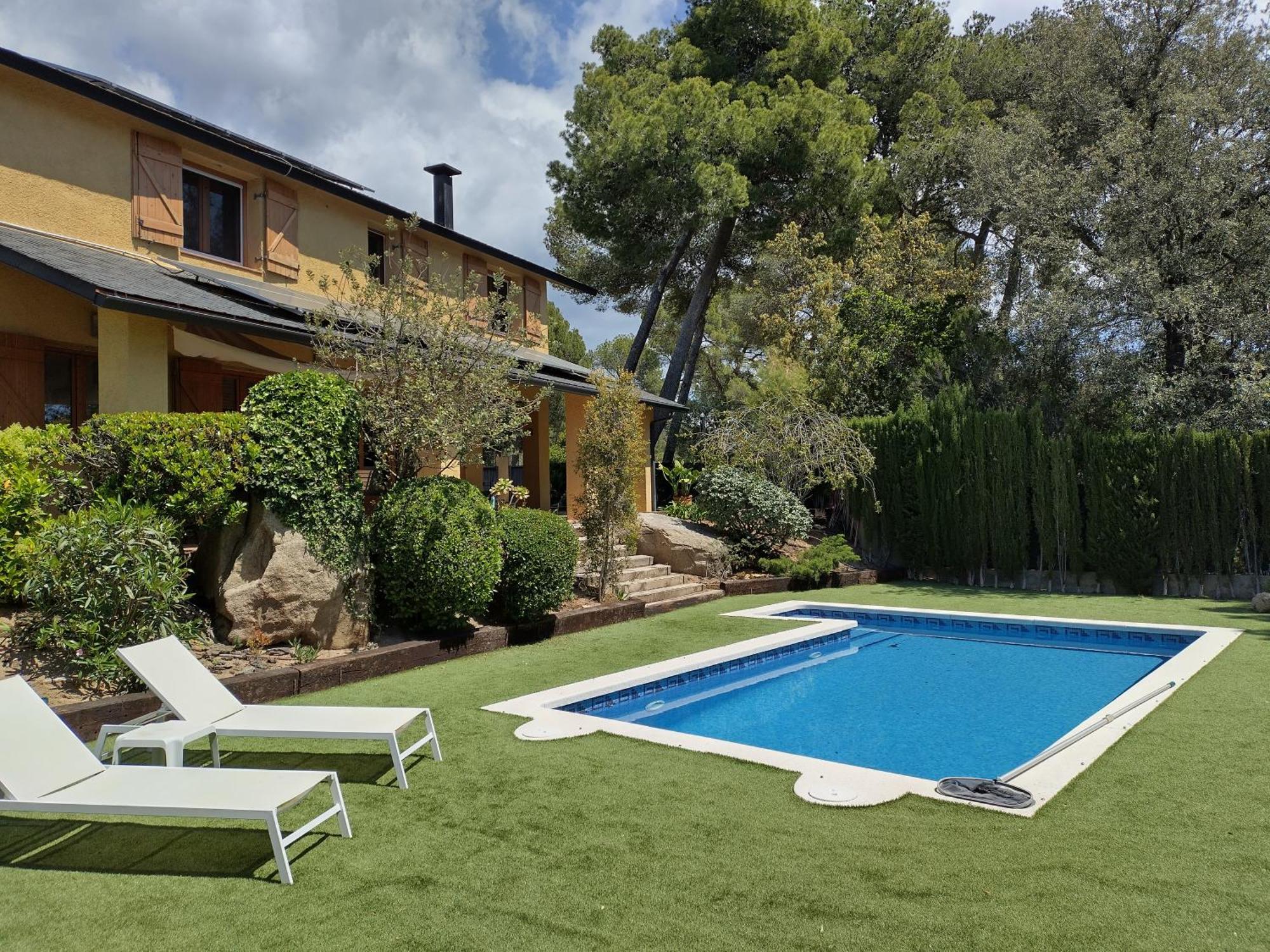Casa Feliz Villa Sant Cebria de Vallalta Bagian luar foto