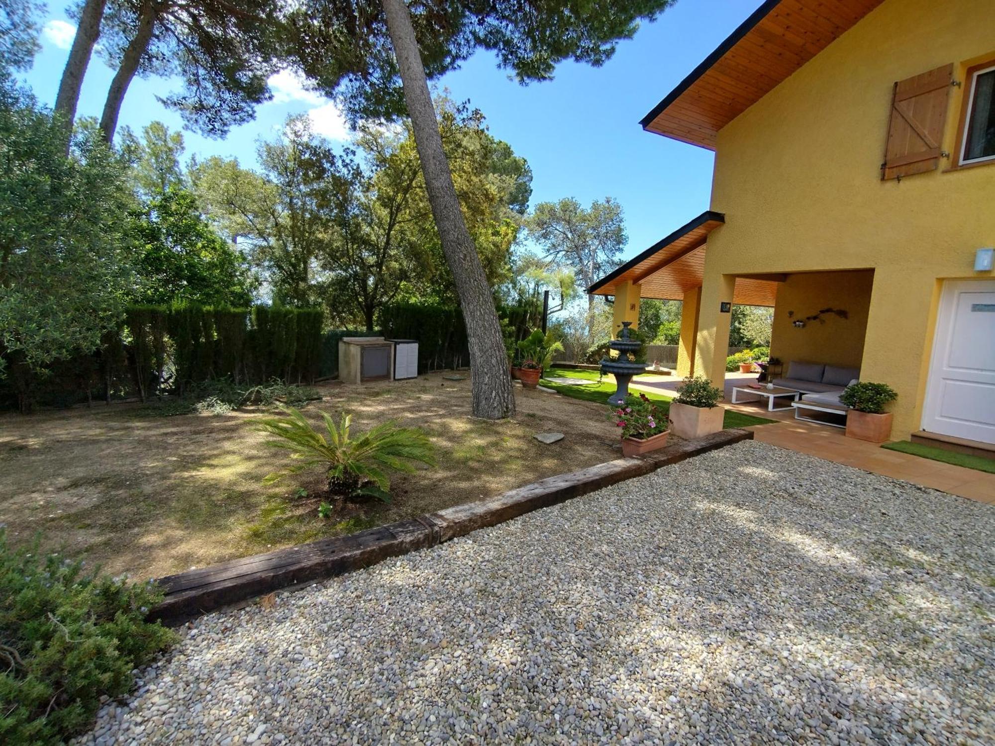 Casa Feliz Villa Sant Cebria de Vallalta Bagian luar foto