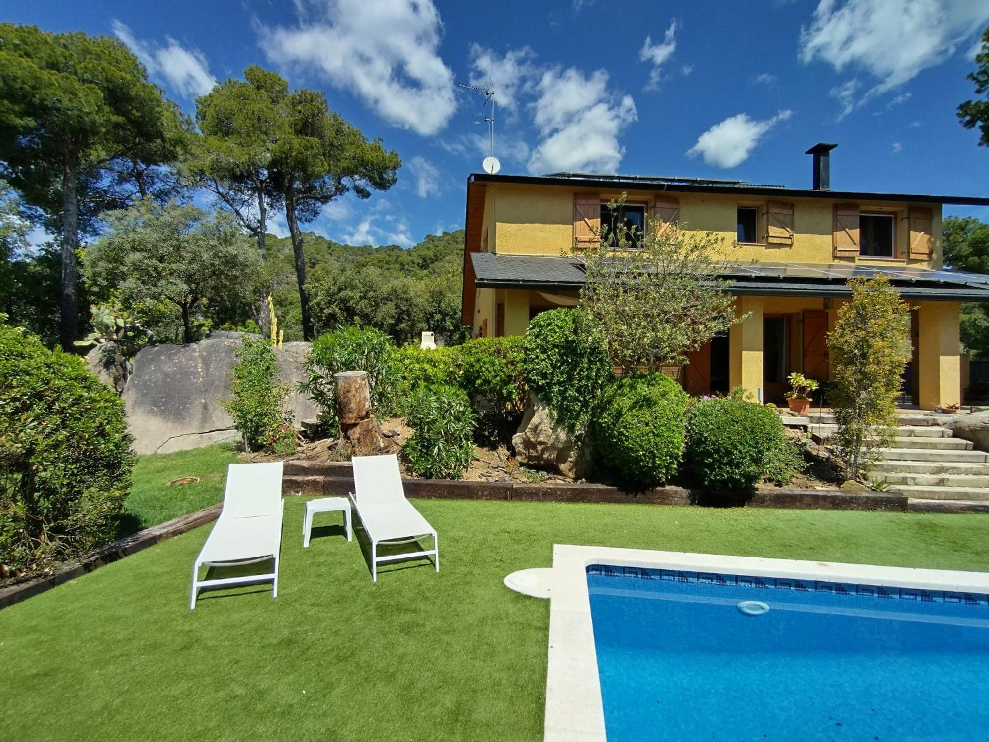 Casa Feliz Villa Sant Cebria de Vallalta Bagian luar foto