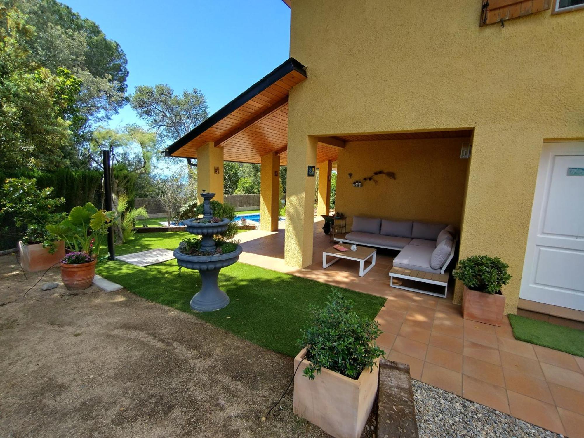 Casa Feliz Villa Sant Cebria de Vallalta Bagian luar foto
